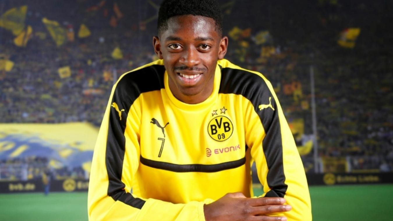 篮球NBA明星球员参加公益活动