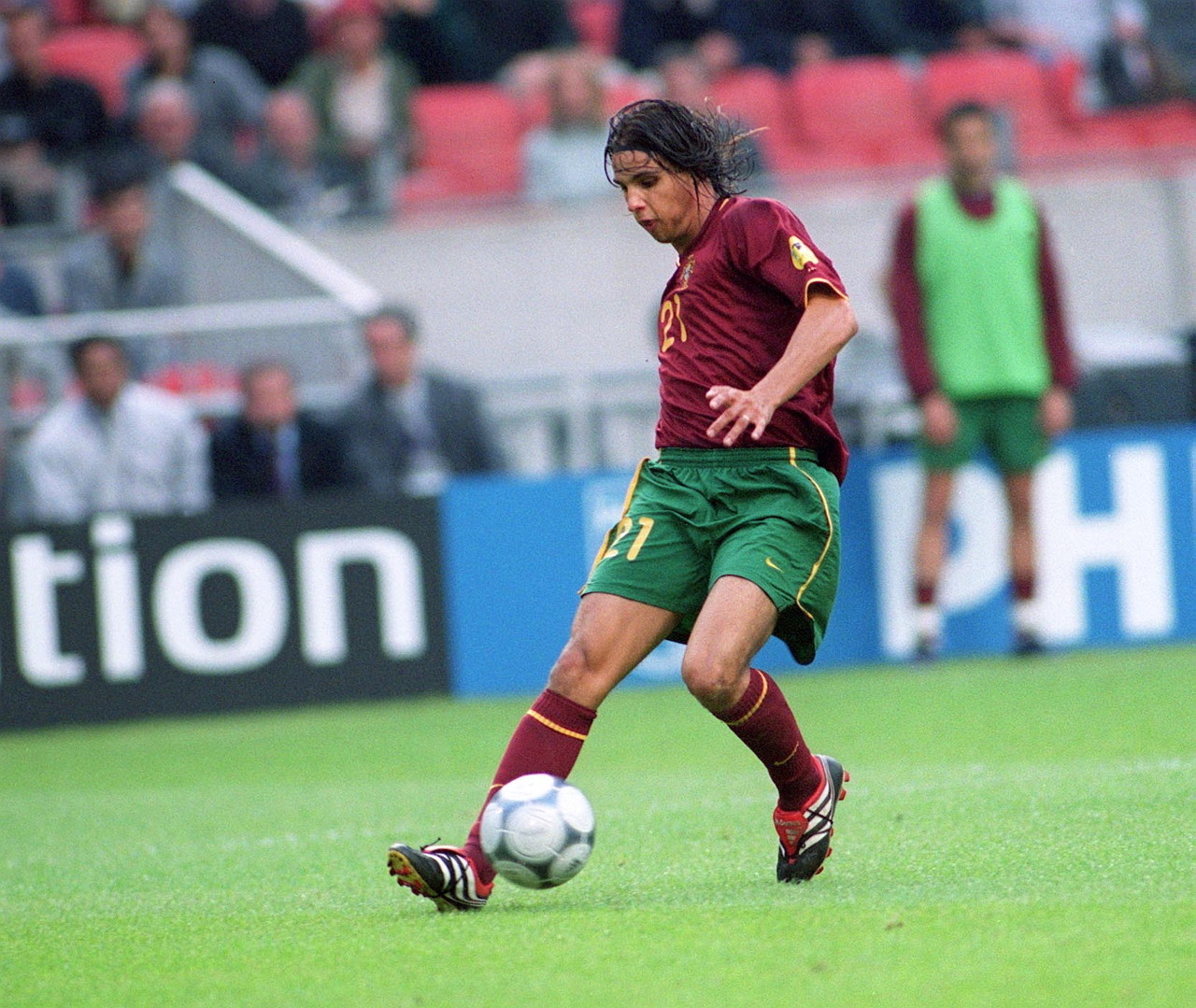 经友好协商，深圳新鹏城足球俱乐部今日宣布任命陈涛...