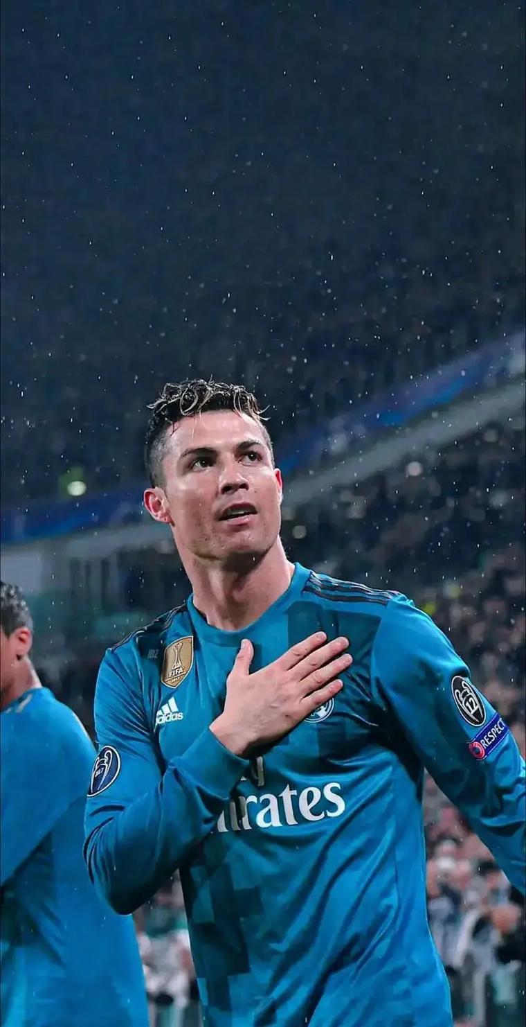 罗马诺：我保证曼联没有告诉霍伊伦他已经不在计划之中