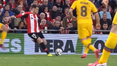 哈兰德自曝：女友看球看到“吐”，靠烹饪、玩游戏维系感情