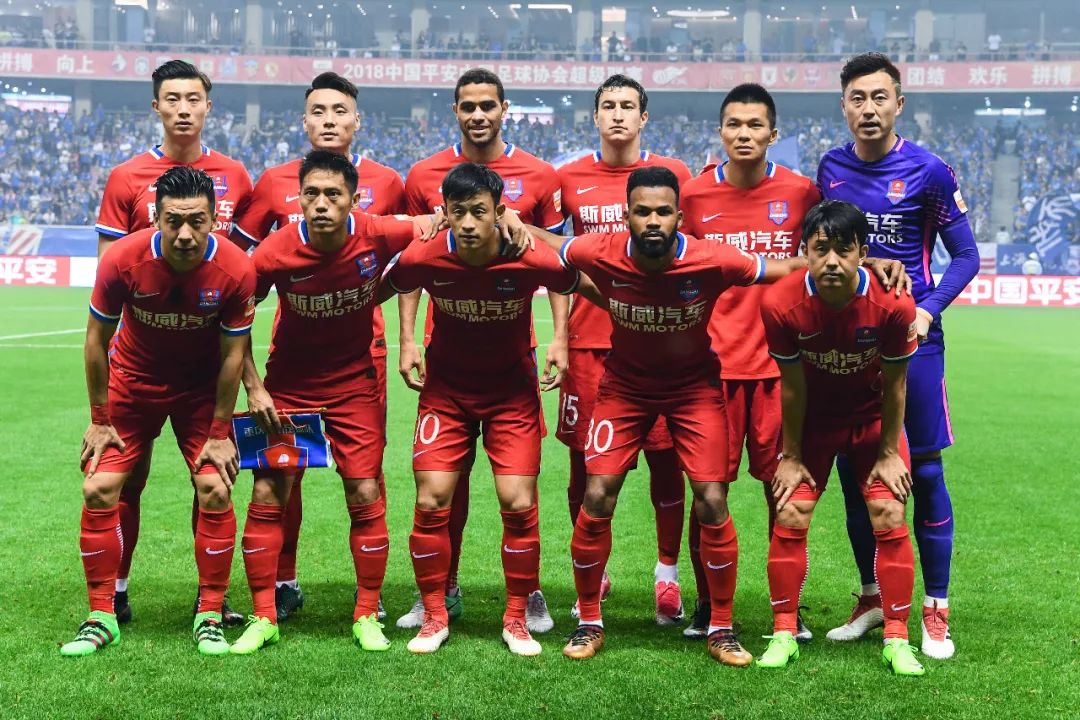 拉菲尼亚梅开二度 巴萨主场2-0完胜奥萨苏纳